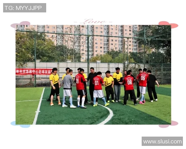 多个足球明星同屏竞技展现球场魅力与团队精神的精彩瞬间